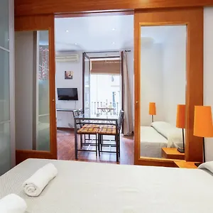 Aparteasy - Turo Park With Lovely Balcony Apartamento